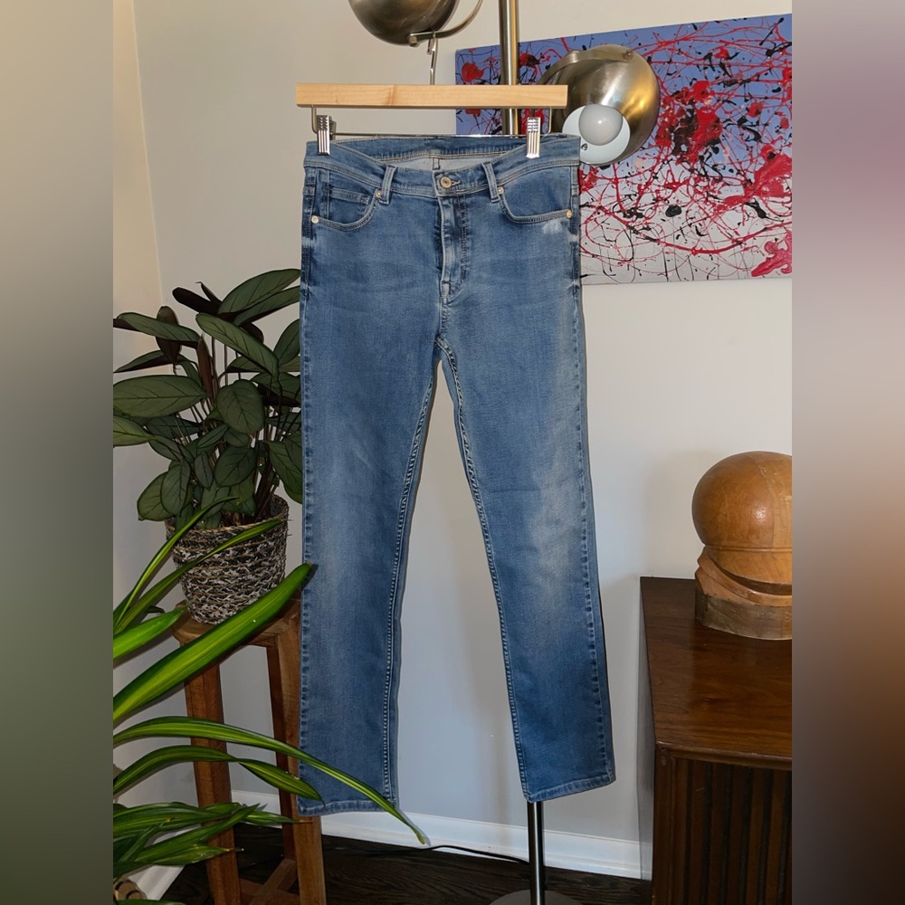 💲💲💲We The Free jeans. Size 28